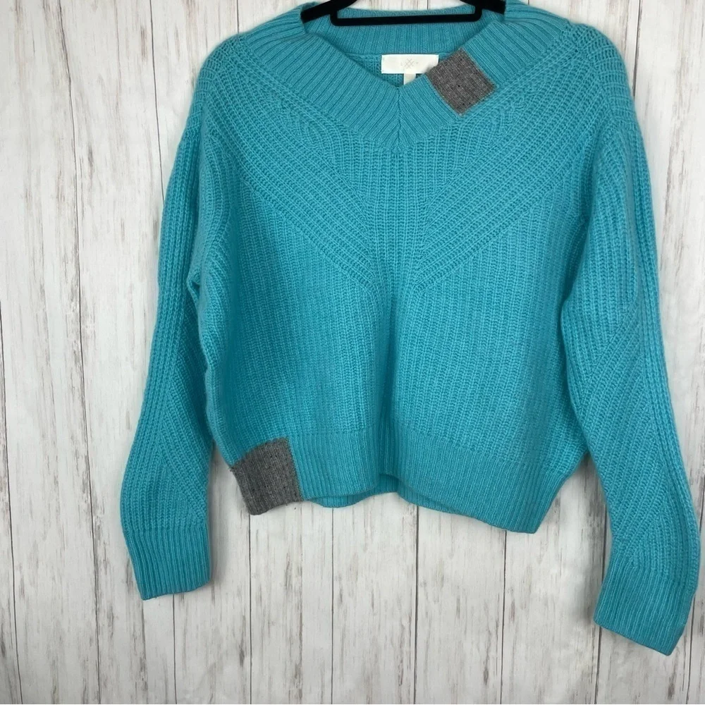 L#T 100% cashmere blue sweater with gray patches Medium